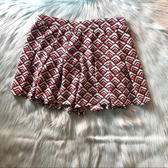 Hollister Pants - Sm. Hollister Geo Print Skort🖤💕